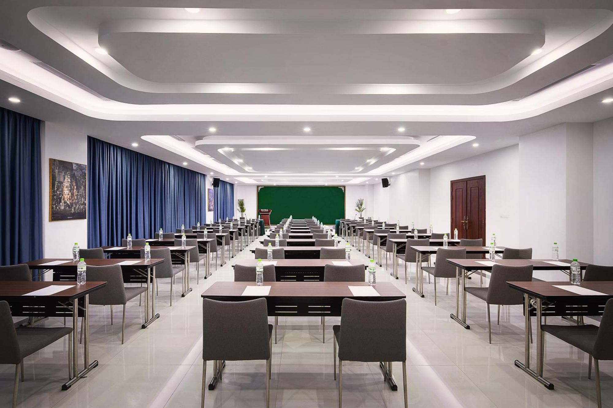Riva Hotel Shv Preăh Sihanŭk Zewnętrze zdjęcie